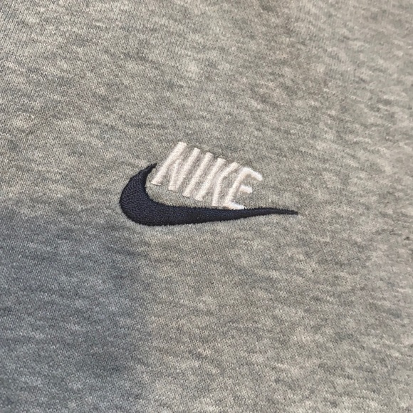 Nike crewneck - Picture 2 of 3